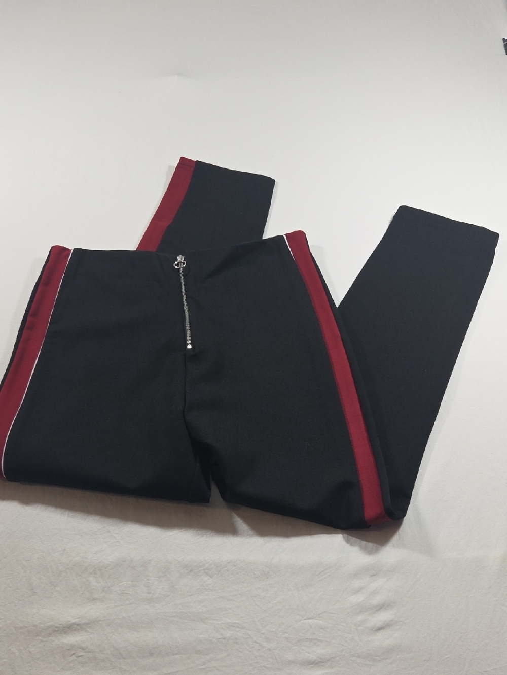 French Violet Black Leggings  Burgundy Side Panels Zip Accent